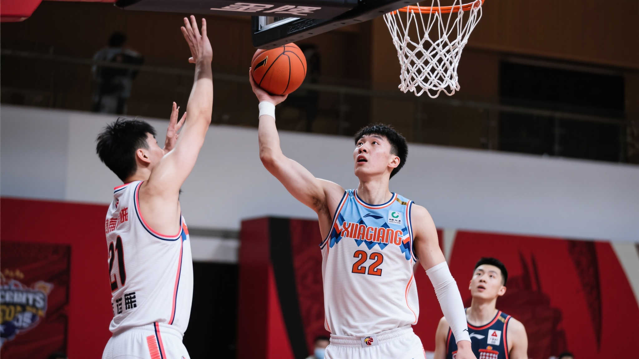 媲美5300万级中锋！杨瀚森实力究竟如何？